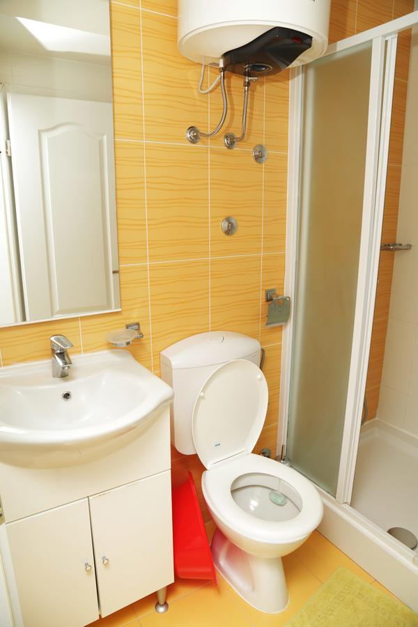 Apartmani Irena Петровац Экстерьер фото